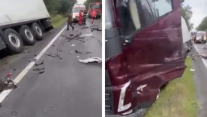 Accident grav în Mehedinți! Un microbuz și un autotren s-au ciocnit: o persoană a murit