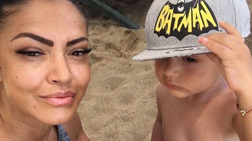 Andreea Mantea şi-a îndemnat băieţelul să-şi arunce suzeta la gunoi! Ce a urmat a devenit viral