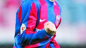 Surdu e foc si para pe Lucescu Jr.