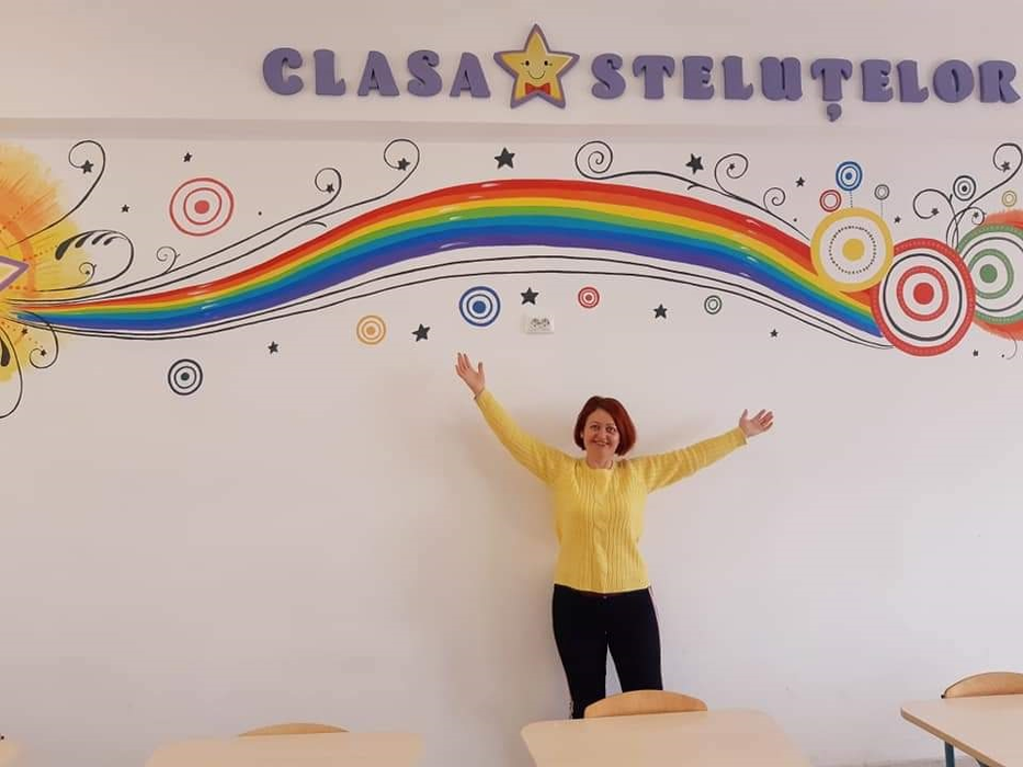 "Clasa Steluțelor" îi așteaptă pe copii