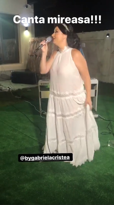 Gabriela Cristea a surprins și cu a doua rochie de mireasă! A îmbrăcat una transparentă și i s-a văzut lenjeria intimă