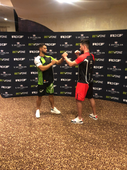 IMAGINI EXCLUSIVE! Fratele lui Culiţă Sterp, cadou inedit pentru adversarul său, Ricardo Filip, înainte de marele meci de MMA