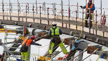 Lovitură pentru românii care muncesc în Anglia