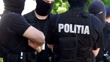 Razii de amploare au loc la domiciliile unor infractori specializati in spargeri de locuinte din Ploiesti!