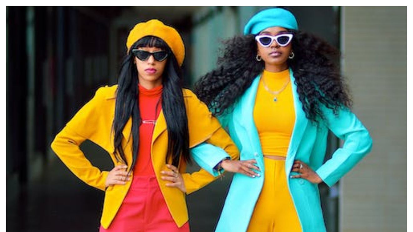 Ai grijă cu ce te îmbraci! Ce culori în vestimentație pot atrage norocul asupra ta