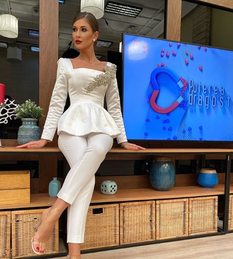 Cristina Dorobanțu, prezentatoarea de la Puterea Dragostei