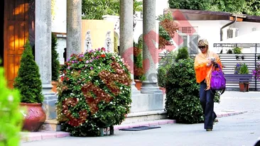 Jasmine trece prin momente grele! Isi cauta linistea la biserica