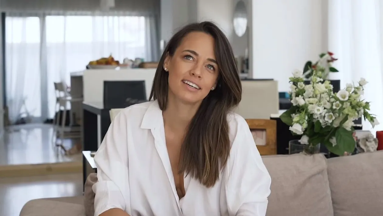 Andreea Raicu a spus adevărul despre operațiile estetice: “Procedurile care mă ajută pe mine să nu se vadă ridurile sunt...”