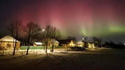 Fenomen astronomic excepțional – aurora boreală a fost vizibilă în România, cauzat de cea mai puternică furtună solară din ultimii 20 de ani