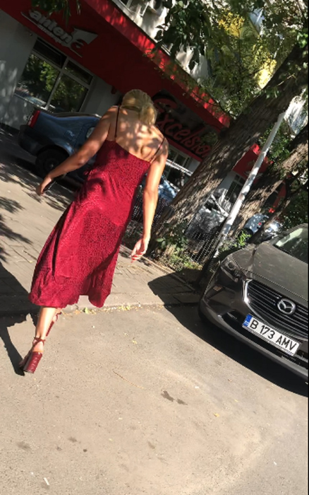 Imagini exclusive cu Emily Burghelea, la platoul Acces Direct, după ce și-a recuperat bagajele