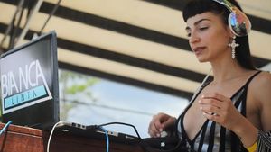 Bianca Lință, românca devenită celebră DJ-iță la New York, mărturisiri senzaționale! “Nu suntem mai diferiți față de americani”
