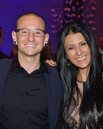 Chester Bennington alături de soţia sa