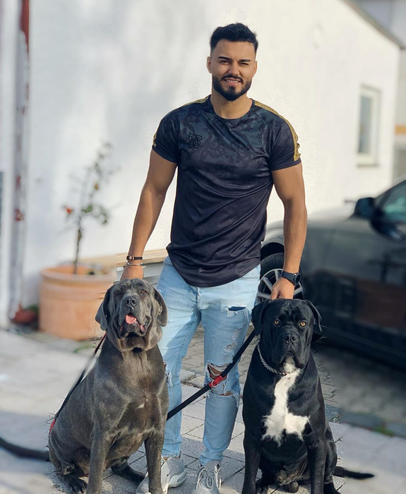 Jador s-a "războit" cu Vulpița pentru locul 1 pe Youtube