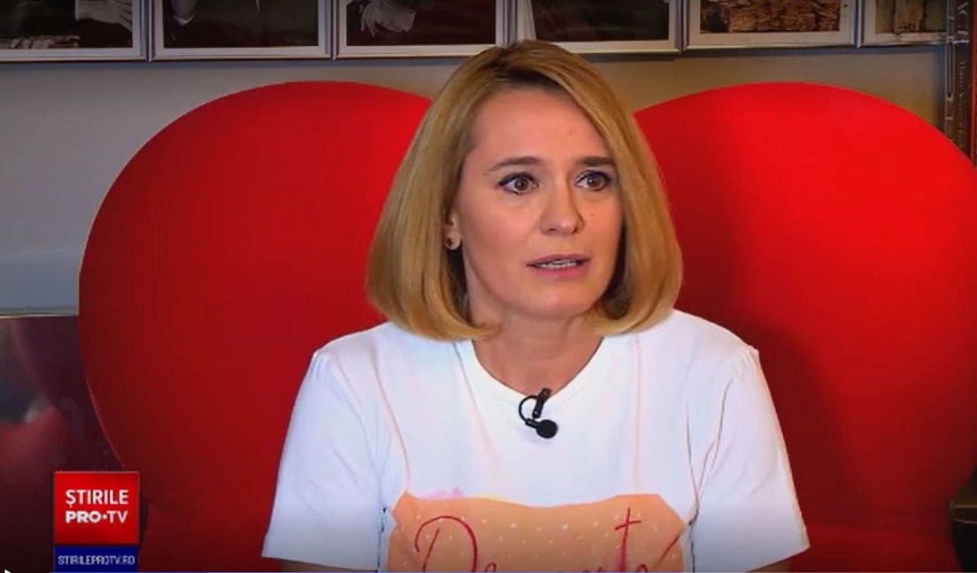 Andreea Esca a avut COVID-19 în urmă cu o lună. La fel soțul și băiatul Aris