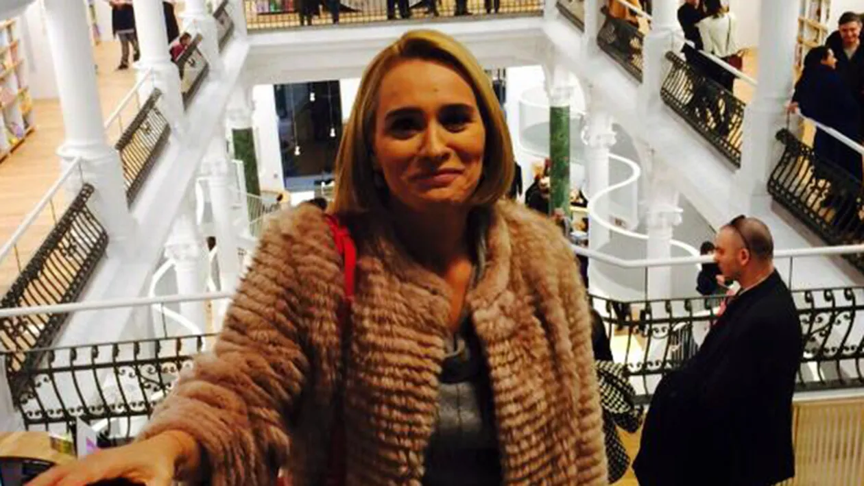 A dat din CASA! Cum si-a cucerit de fapt Andreea Esca sotul! Am intrebat cine e tipul ala si...