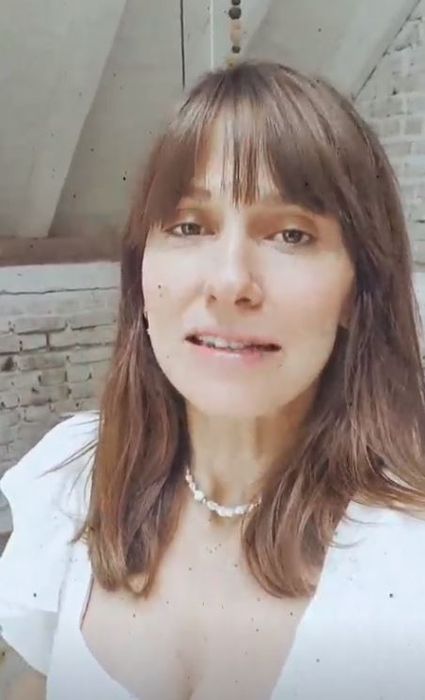 Dana Rogoz nu îi mai ascunde fața fetiței sale! E superbă Lia Elena, iar detaliile din poza de colecție au atras toate privirile