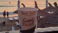 Cât costă o cafea la pahar în Eforie Nord. Turiștii nu se așteptau la asta