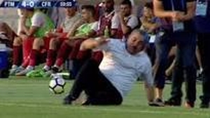 Popică, show de zile mari în faţa lui Petrescu