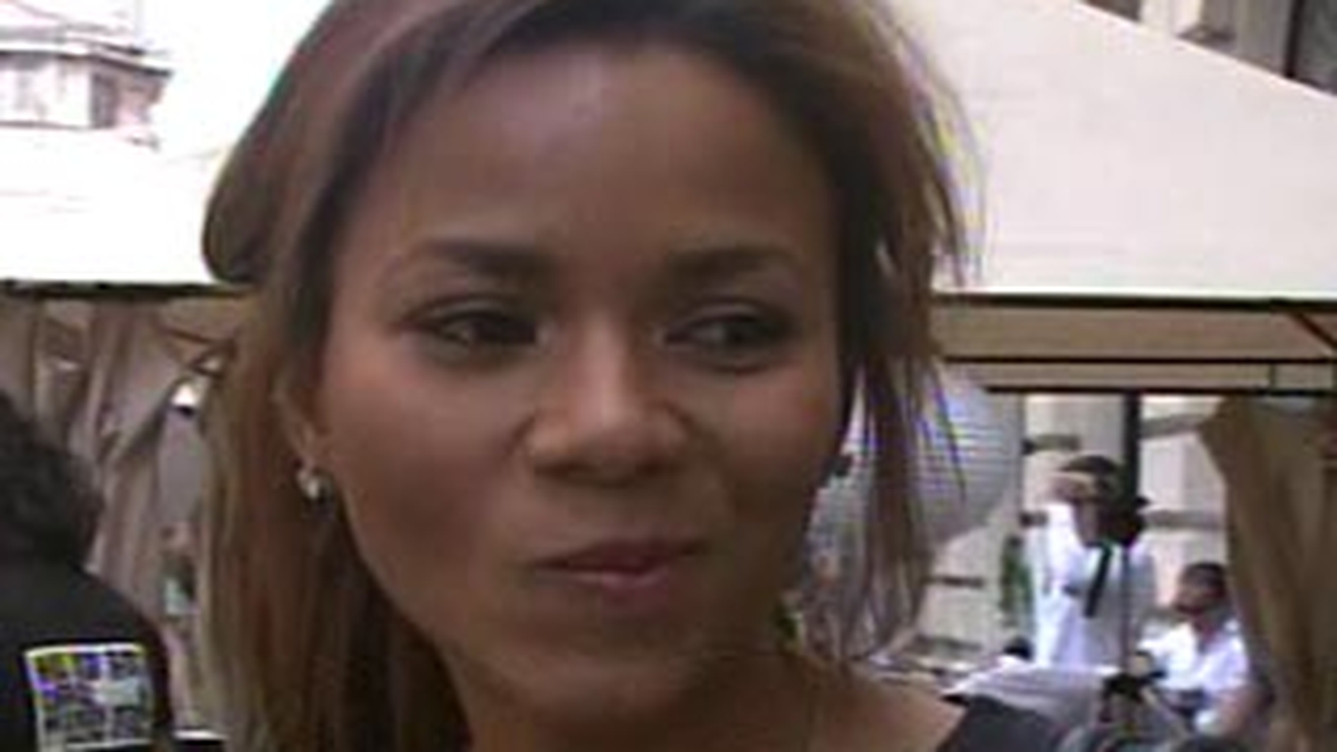 VIDEO Nadine, la un pas de divort din cauza trendului eco: "Imi incalzeam mancarea la razele soarelui, mai aveam putin si luam pagini din Biblie si traiam ca atare"