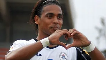 Eric De Oliveira a ajuns in Arabia Saudita! S-a cazat la hotel, a intrat la dus, si….