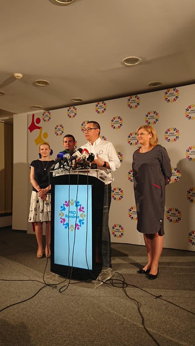 Mesajul transmis de Victor Ponta după condamnarea lui Liviu Dragnea: “Acest om orbit de trufie a tras după el în prăpastie România”