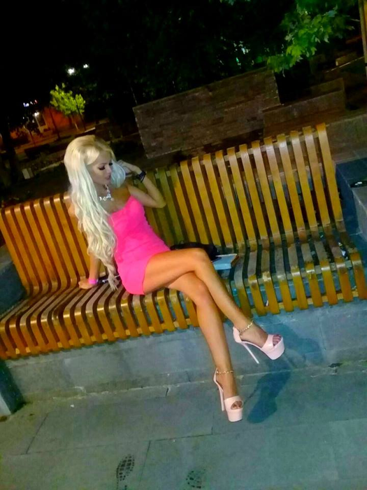 Știe să pozeze foarte sexy