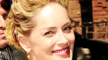 Sharon Stone a chemat politistii la 2 dimineata! Afla ce s-a intamplat!