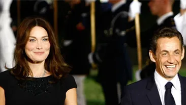 Carla Bruni, personaj intr-un volum de benzi desenate! Prima Doamna este o super-eroina!