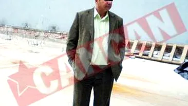 I-au furat masina la semafor