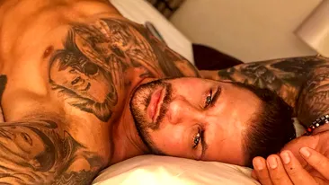 Alex Bodi își face un nou tatuaj după despărțirea de Bianca Drăgușanu