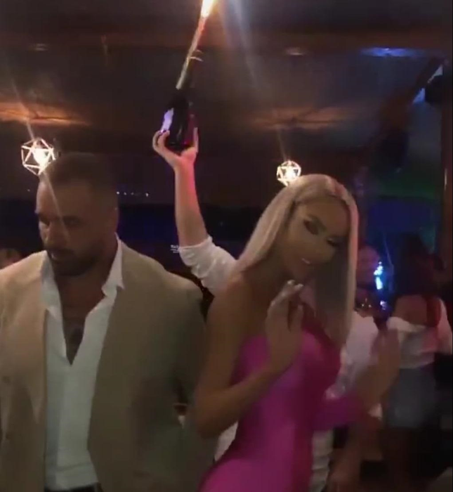 Bianca și Bodi au petrecut într-un renumit club de pe litoral