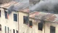 Incendiu pe Calea Dudești: „Este un pericol real”. Pompierii intervin pentru a stinge flăcările