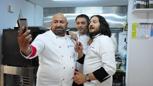 Filmările s-au încheiat! El este juratul care a câștigat concursul ”Chefi la cuţite”, sezonul șase!