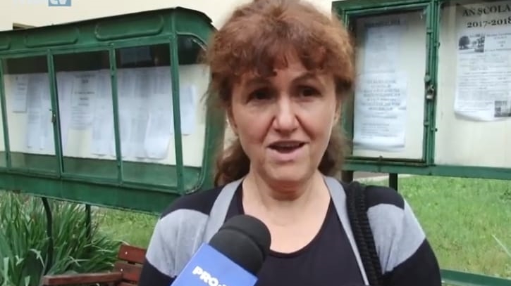 Bac 2018. Doamna Elena din Dâmbovița dă bacalaureatul la 59 de ani. Lecție de viață pentru absolvenții de liceu