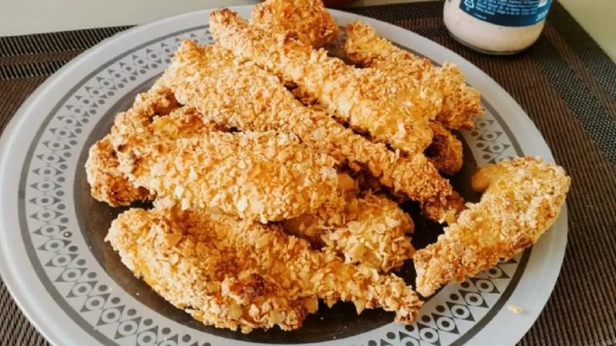 Ce a primit un tânăr din Târgu Mureș după ce a comandat o porție de 20 crispy cu cartofi prăjiți, la 80 de lei