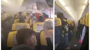 Alertă pe aeroportul Otopeni! O aeronavă a aterizat de urgență, după ce cabina s-a umplut de fum - VIDEO