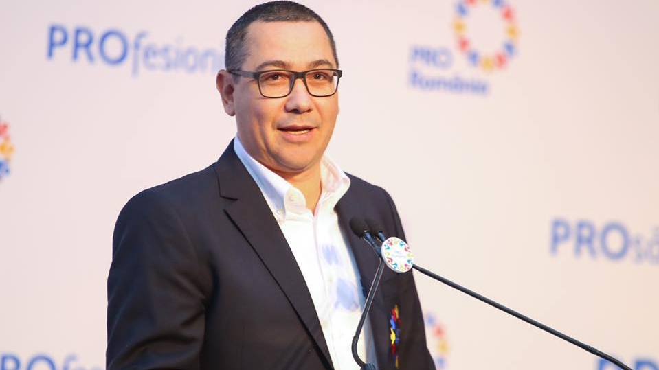 Victor Ponta și liderii Pro România, fără jandarmi la o terasă din Buzău