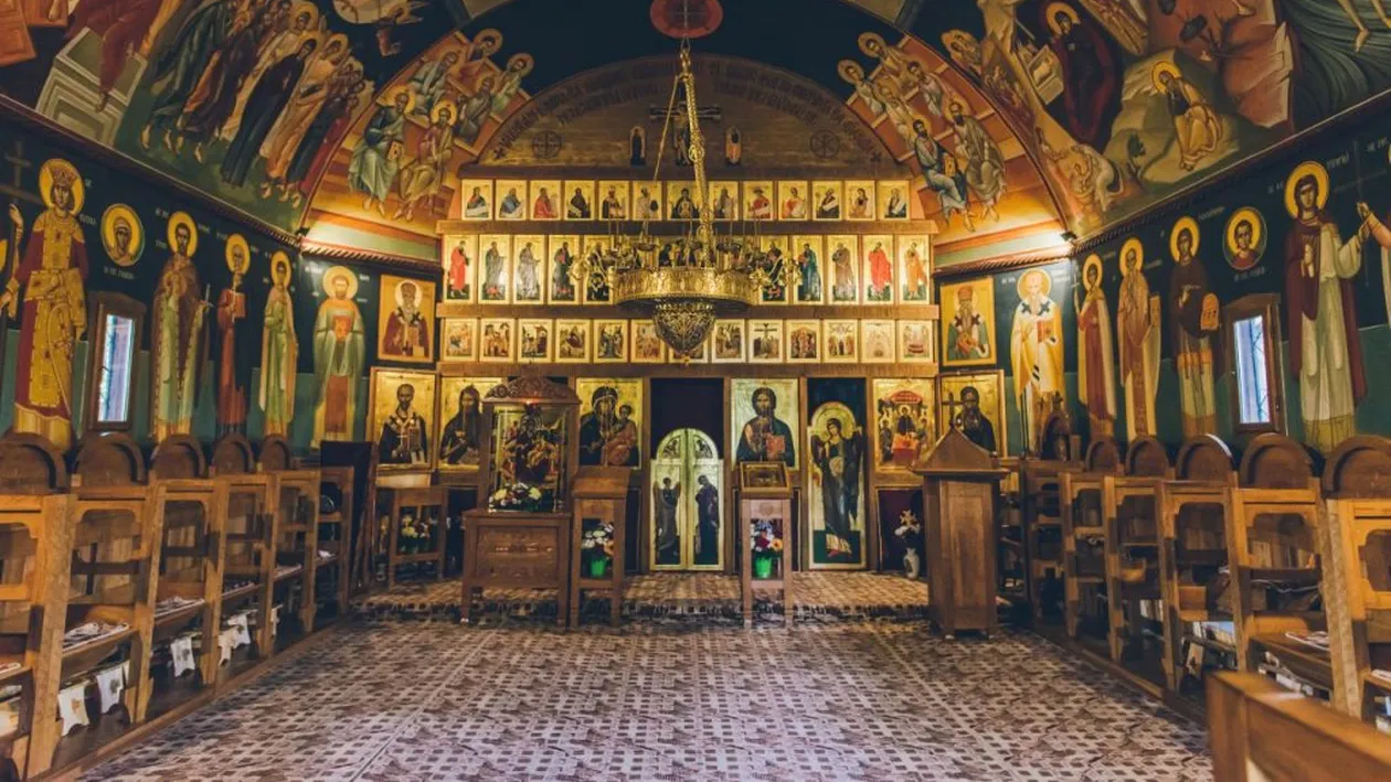 Jaf la o biserică! Cel puțin 5 călugări au fost răniți