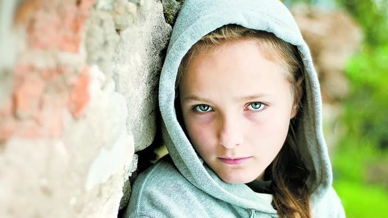 Adolescentii si timiditatea. Cum sa-i facem sa o depaseasca