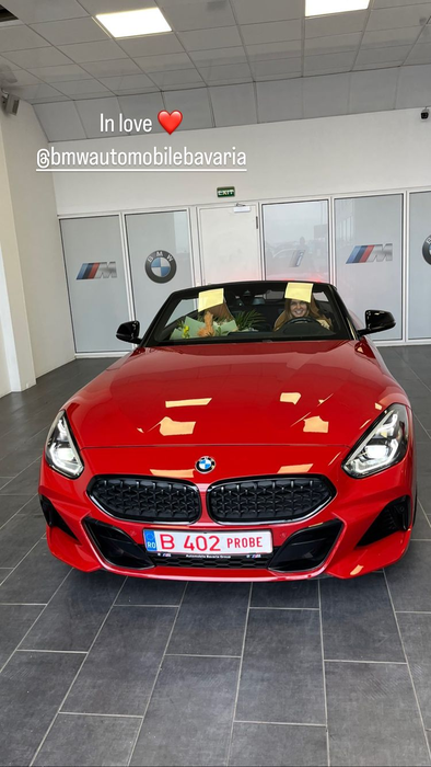 Simona Halep a primit un super bolid de lux din partea BMW România