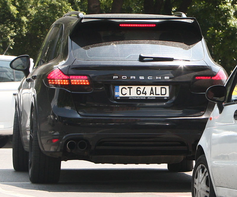 Alibec conduce un Porsche care valorează nu mai puţin de 150.000 de euro