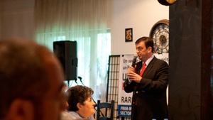 Candidatul USL la Primaria Sectorului 6 stie si vrea sa rezolve problemele locuitorilor! Rares Manescu continua dialogul cu cetatenii din sector