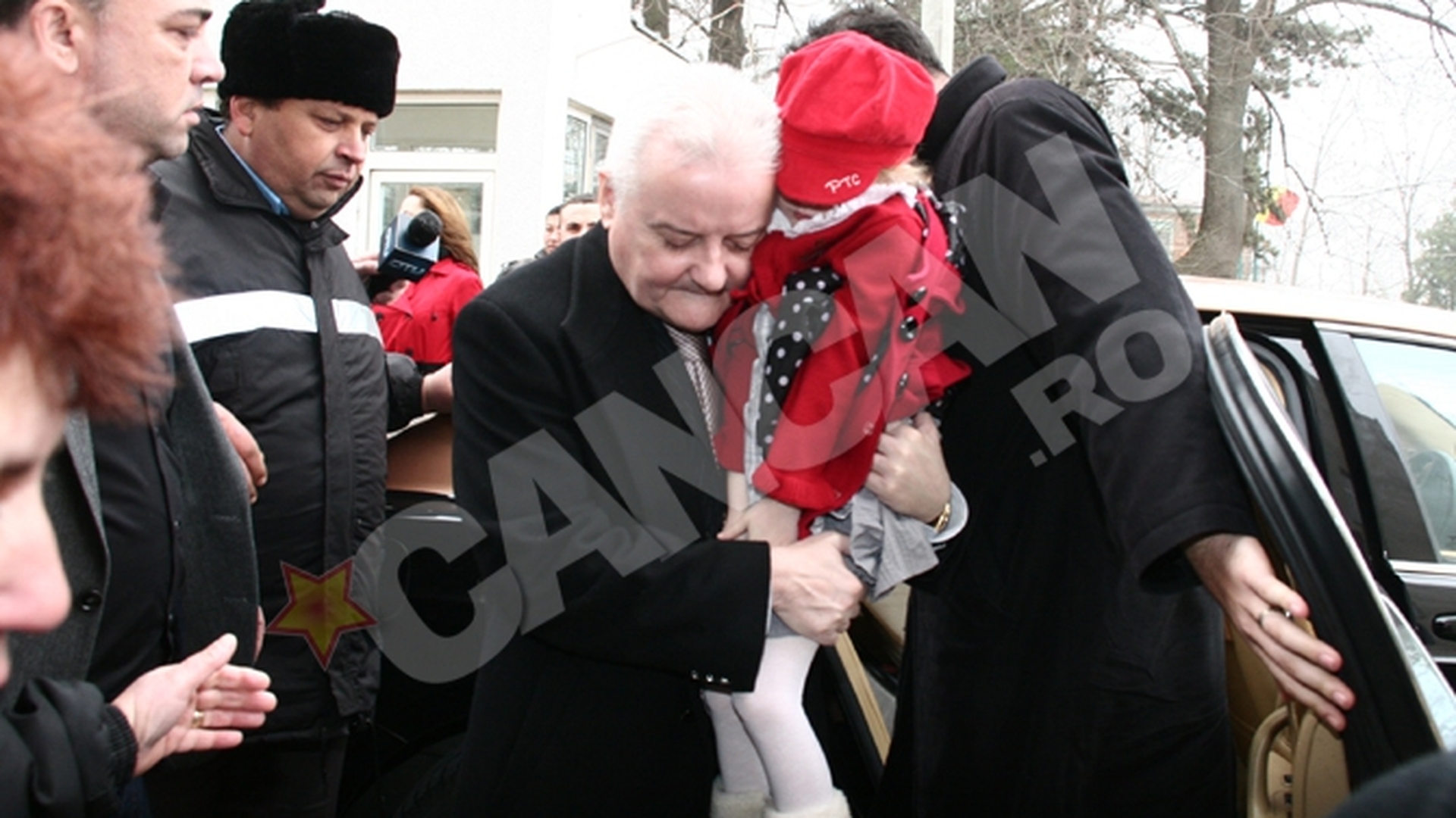 Irinel s-a jucat cu focul si s-a ars