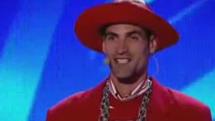 Un cunoscut concurent de la "Românii au talent" a ajuns de nerecunoscut şi a fost părăsit de iubită! "Îmi caut jumătatea! Am 36 de ani, stau cu chirie şi..."