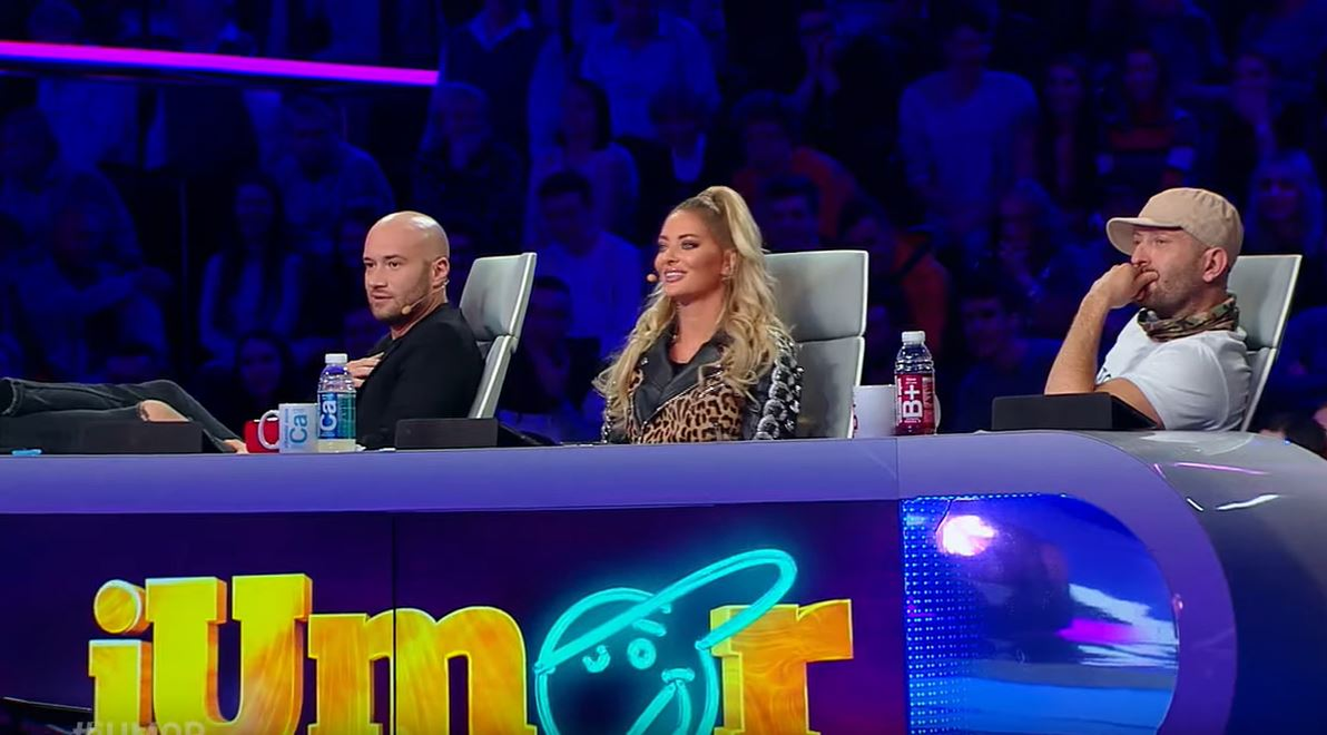 Scene halucinante la iUmor! Violeta Niculae a renunțat la lenjerie, și-a introdus o trompetă în zona intimă și a cântat. Jurații au fost uimiți: “Nu există așa ceva pe Pământ!”