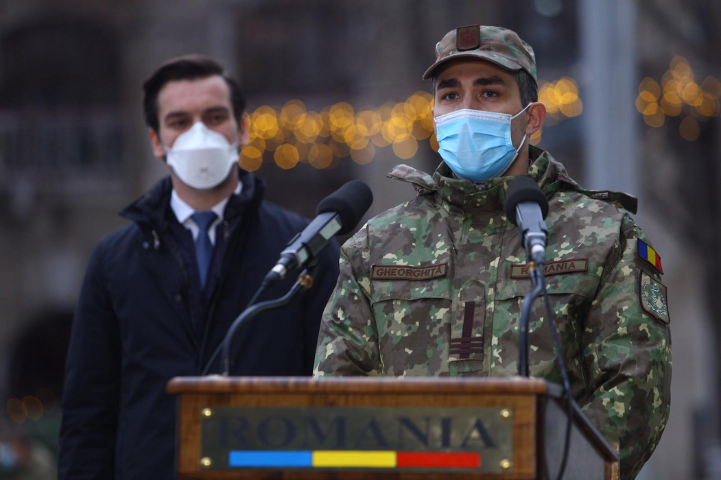 Primele doze de vaccin anti-COVID au ajuns la Institutul Cantacuzino. FOTO
