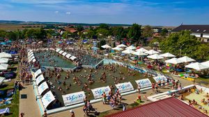 Staţiunea din România cu cea mai pură şi benefică apă termală! Are 70 de grade