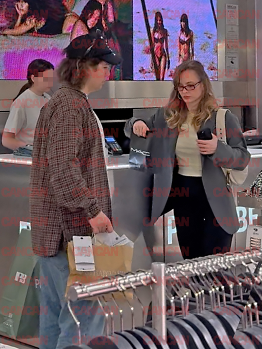 Cei doi nu au vorbit aproape deloc pe parcursul sesiunii de shopping