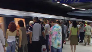 2012 face prima victima! O tanara de 25 de ani s-a aruncat in fata metroului in aceasta dimineata!