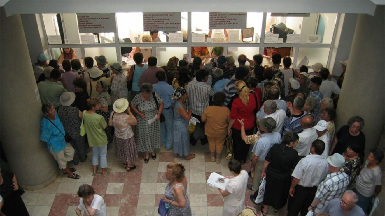 100 de lei în plus la pensie, în decembrie 2025, pentru aceste categorii de pensionari din România. Cine se încadrează